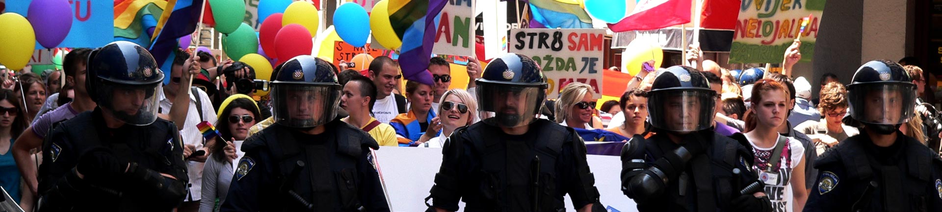 Liebe verdient Respekt: Auflodernder Schwulen-Hass entsetzt die Welt