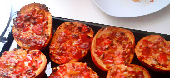 Let’s start a riot: Kronys Pizzabrötchen-Rezept