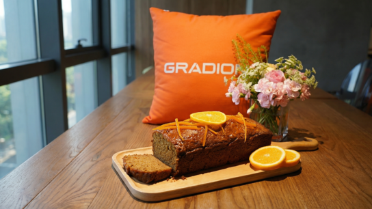 Bitter orange cake – a recipe in three attempts
